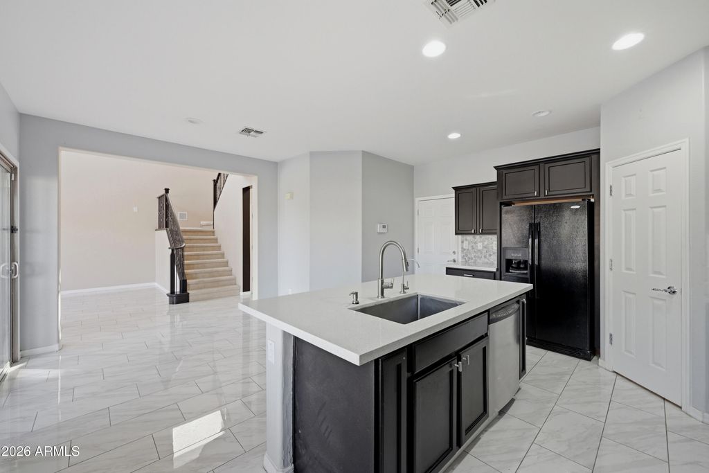 2546 W Cordia Lane, Phoenix, AZ 85085 — photo 5