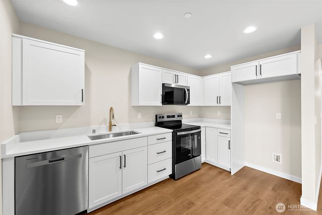 3111 3113 E Camellia Way, Port Orchard, WA 98366