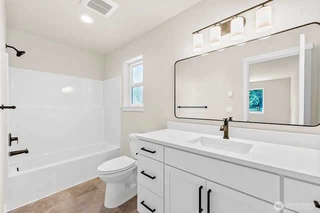 3111 3113 E Camellia Way, Port Orchard, WA 98366