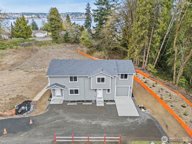3111 3113 E Camellia Way, Port Orchard, WA 98366