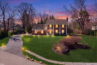938 Candlestick Court, Bloomfield Twp, MI 48304