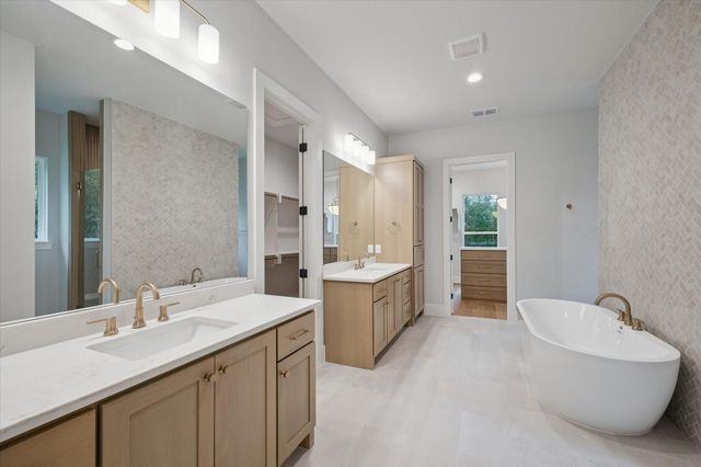 11843 Grand North Road, Willis, TX 77378