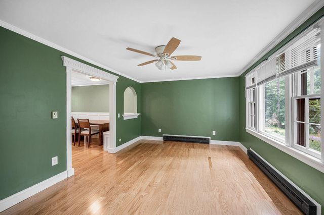 94 Granite Street, Londonderry, NH 03053