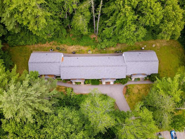 94 Granite Street, Londonderry, NH 03053