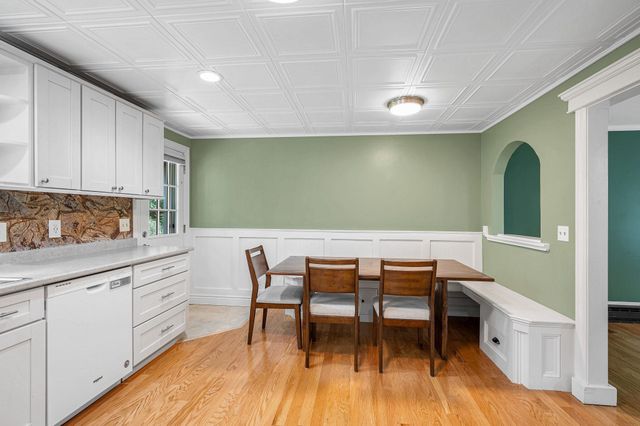 94 Granite Street, Londonderry, NH 03053