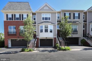 53 S MERION AVE, Bryn Mawr, PA 19010