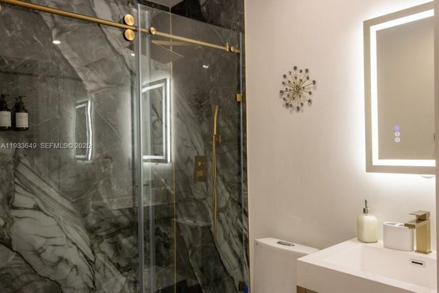 765 NW 77th St 0, Miami, FL 33150