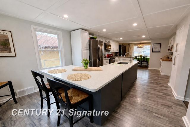 1655 Coolidge Avenue, Saginaw, MI 48638