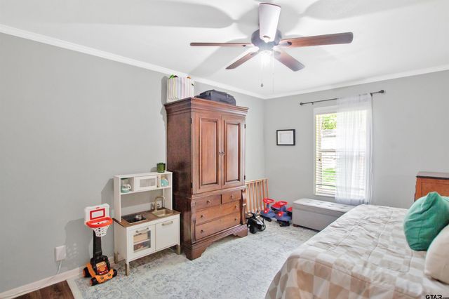 1908 Waunell Dr, Tyler, TX 75701