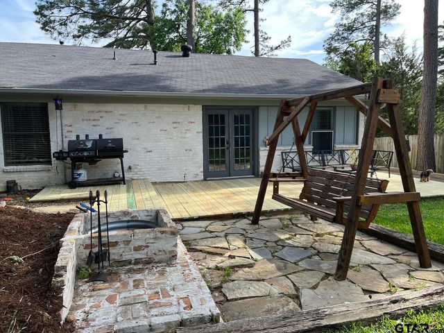 1908 Waunell Dr, Tyler, TX 75701