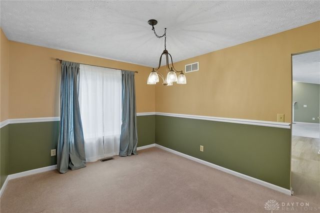 1384 Lamplighter Lane, Fairborn, OH 45324