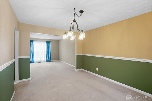 1384 Lamplighter Lane, Fairborn, OH 45324