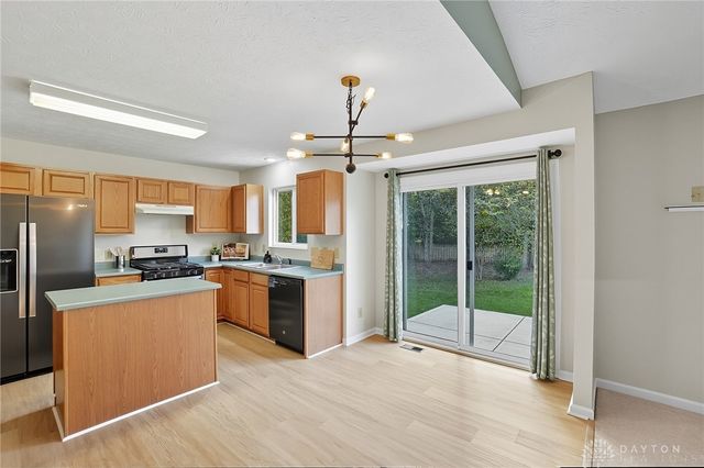 1384 Lamplighter Lane, Fairborn, OH 45324