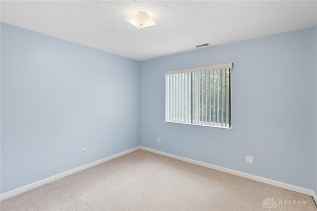 1384 Lamplighter Lane, Fairborn, OH 45324