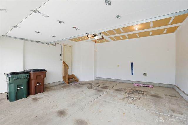 1384 Lamplighter Lane, Fairborn, OH 45324