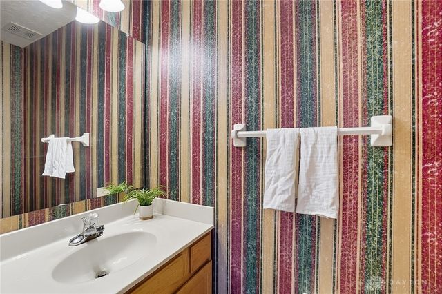 1384 Lamplighter Lane, Fairborn, OH 45324