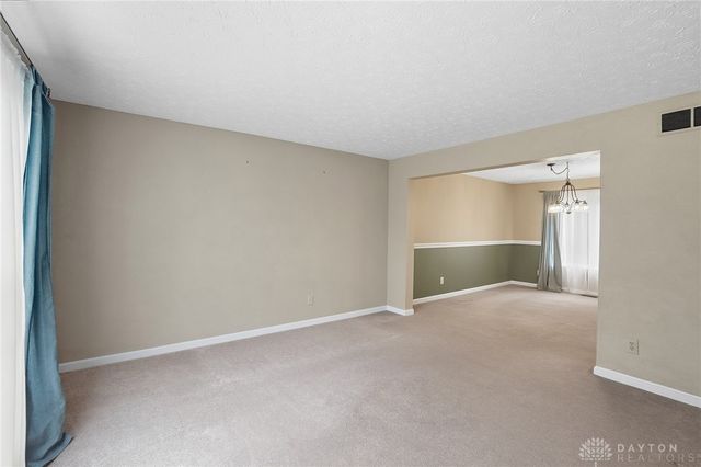 1384 Lamplighter Lane, Fairborn, OH 45324