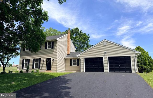 23 SHERRARD DR, Willow Street, PA 17584