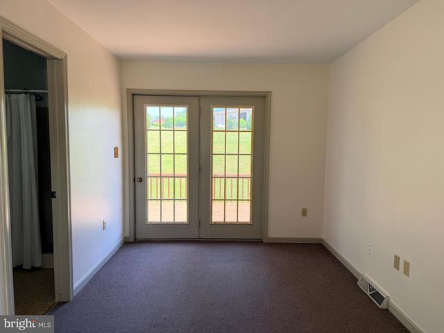 23 SHERRARD DR, Willow Street, PA 17584