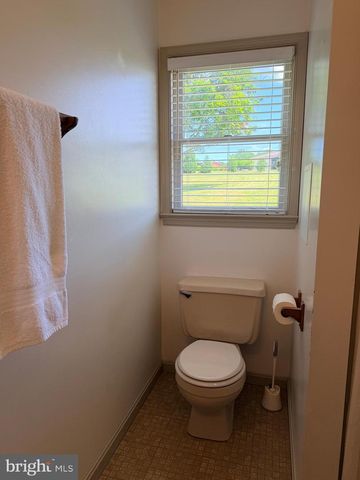 23 SHERRARD DR, Willow Street, PA 17584