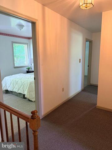 23 SHERRARD DR, Willow Street, PA 17584