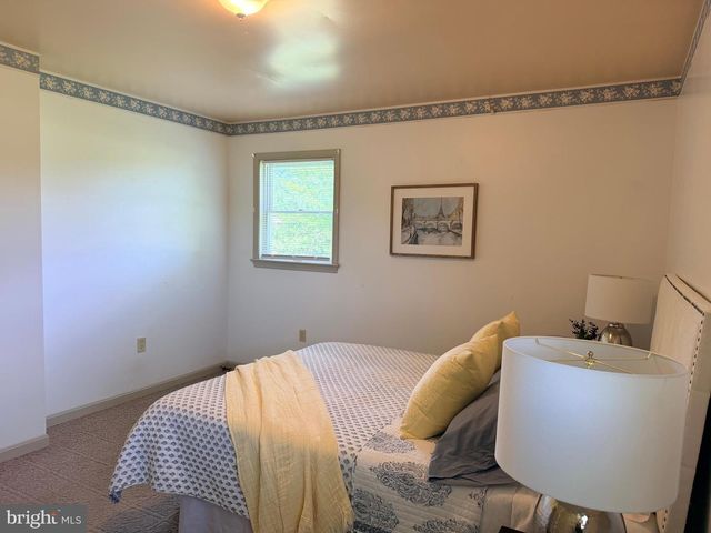23 SHERRARD DR, Willow Street, PA 17584