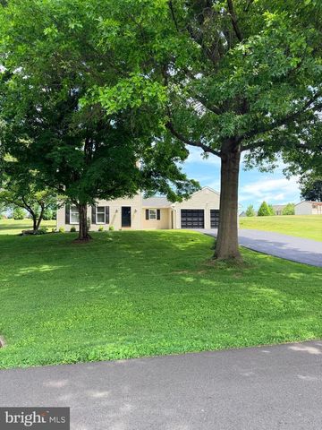 23 SHERRARD DR, Willow Street, PA 17584