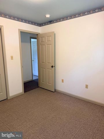 23 SHERRARD DR, Willow Street, PA 17584
