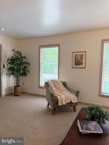 23 SHERRARD DR, Willow Street, PA 17584