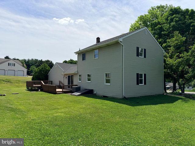 23 SHERRARD DR, Willow Street, PA 17584