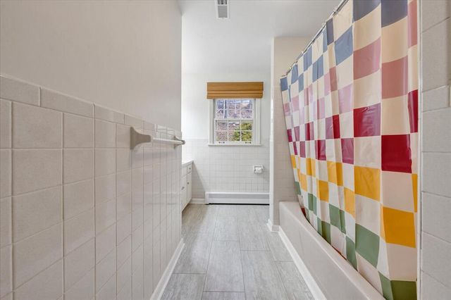 415 Willow Oak DR, Roanoke, VA 24014