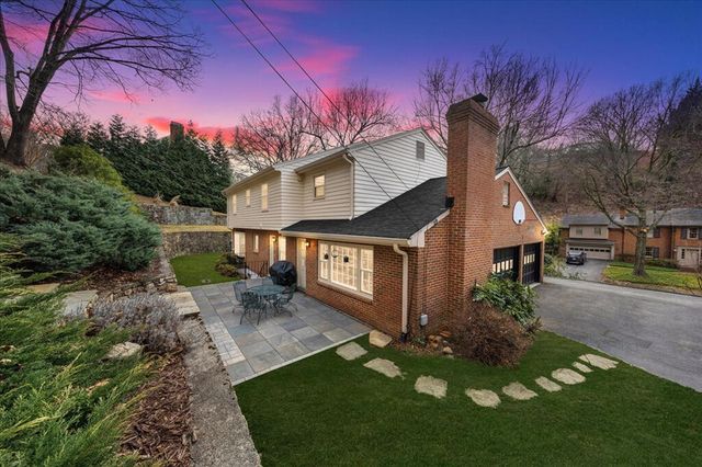 415 Willow Oak DR, Roanoke, VA 24014