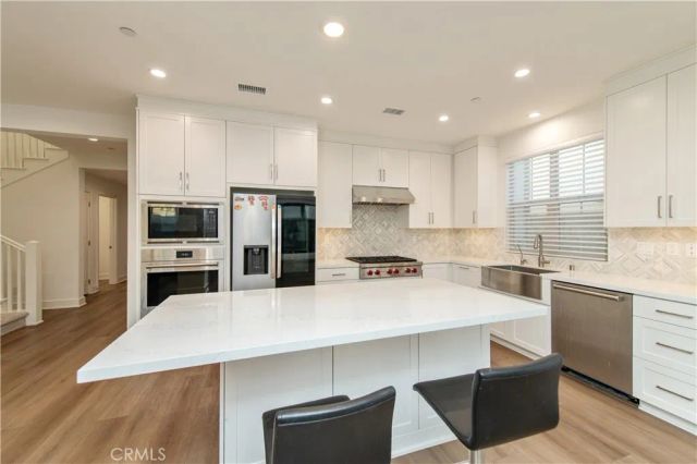 116 Imagination Trl, Irvine, CA 92620