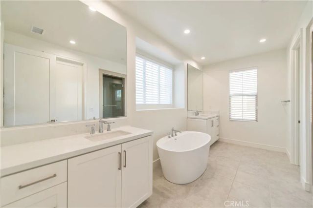 116 Imagination Trl, Irvine, CA 92620