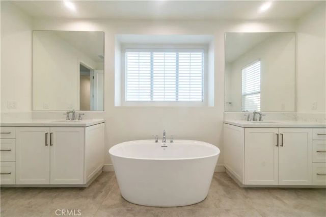 116 Imagination Trl, Irvine, CA 92620