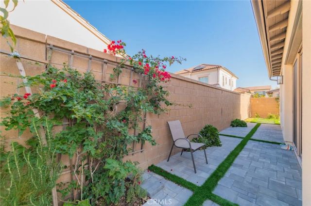 116 Imagination Trl, Irvine, CA 92620