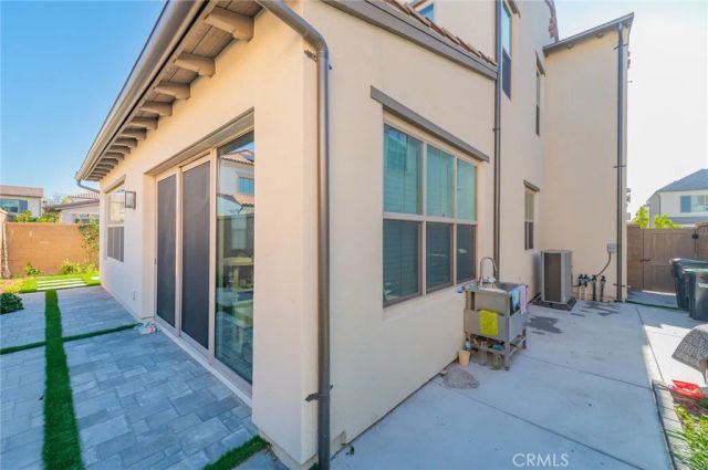 116 Imagination Trl, Irvine, CA 92620