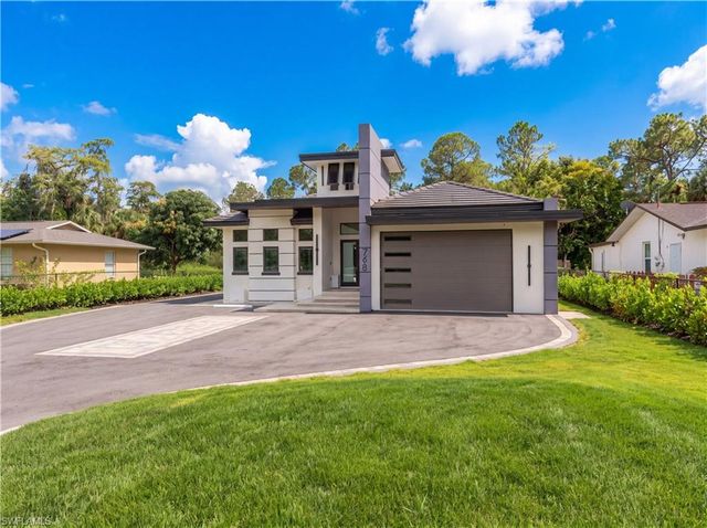 768 20th AVE NW, Naples, FL 34120