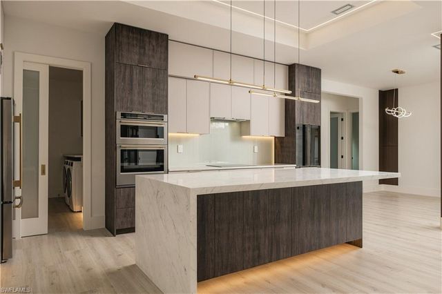768 20th AVE NW, Naples, FL 34120