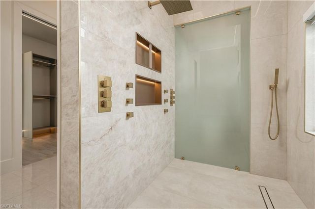 768 20th AVE NW, Naples, FL 34120