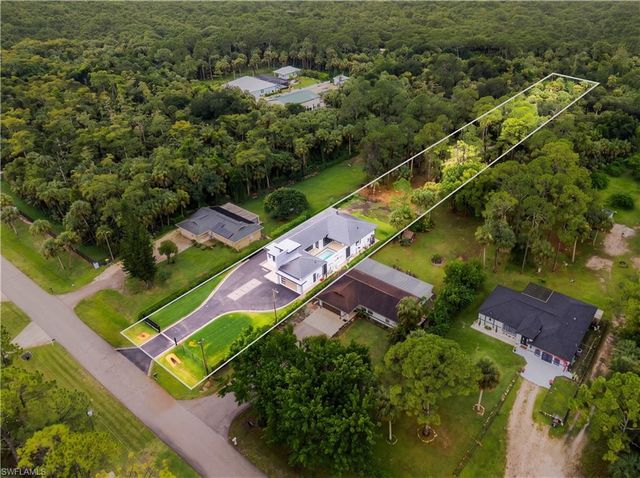 768 20th AVE NW, Naples, FL 34120