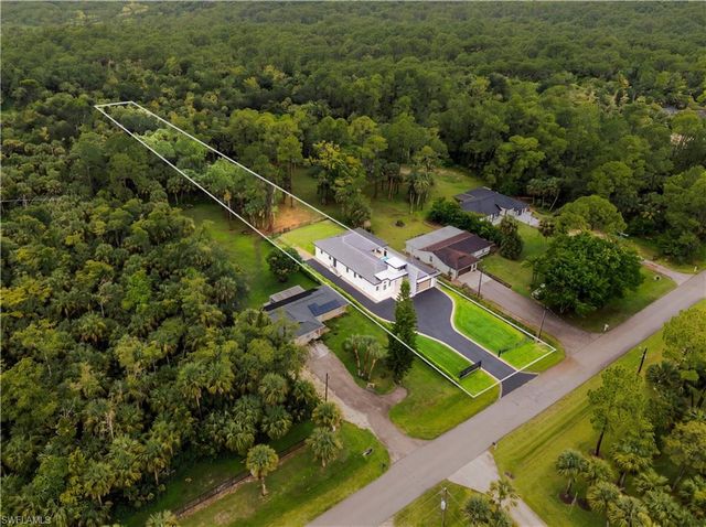 768 20th AVE NW, Naples, FL 34120
