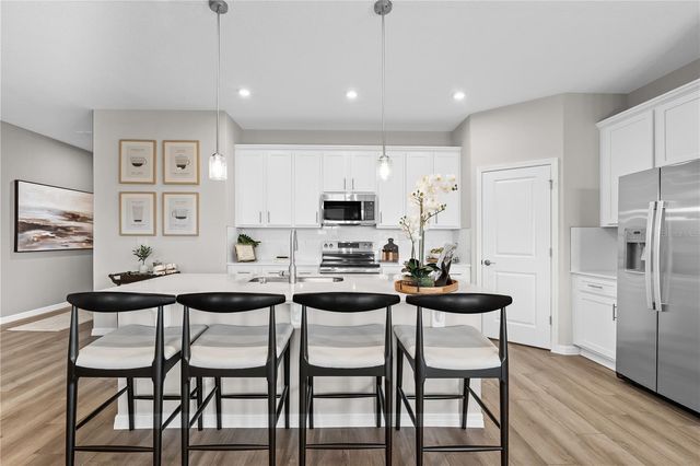 5520 MEADOW WALK DRIVE, Davenport, FL 33837