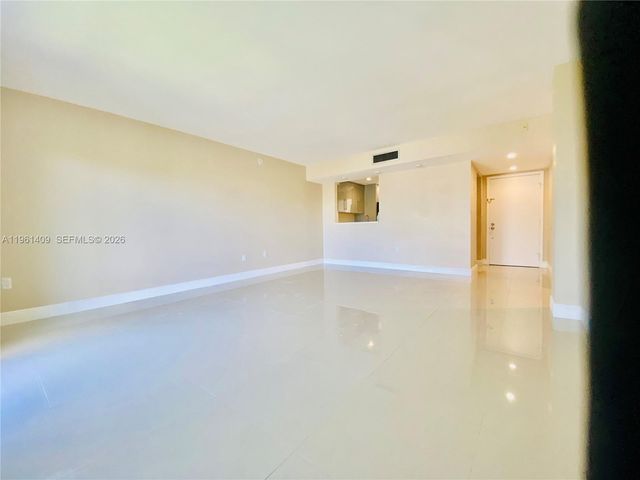 8035 SW 107th Ave 308, Miami, FL 33173