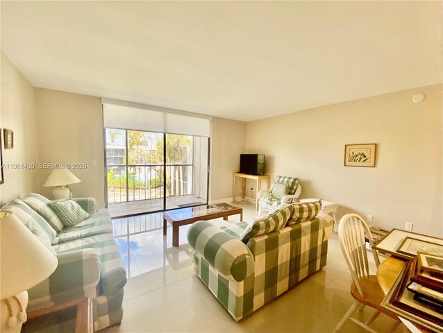 8035 SW 107th Ave 308, Miami, FL 33173