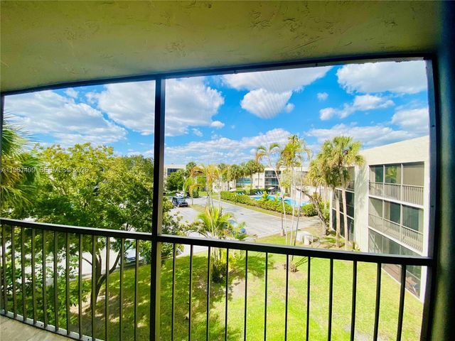 8035 SW 107th Ave 308, Miami, FL 33173