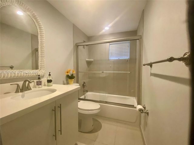 8035 SW 107th Ave 308, Miami, FL 33173