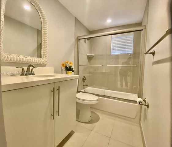 8035 SW 107th Ave 308, Miami, FL 33173