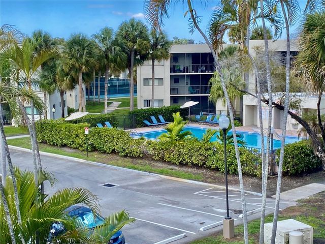 8035 SW 107th Ave 308, Miami, FL 33173