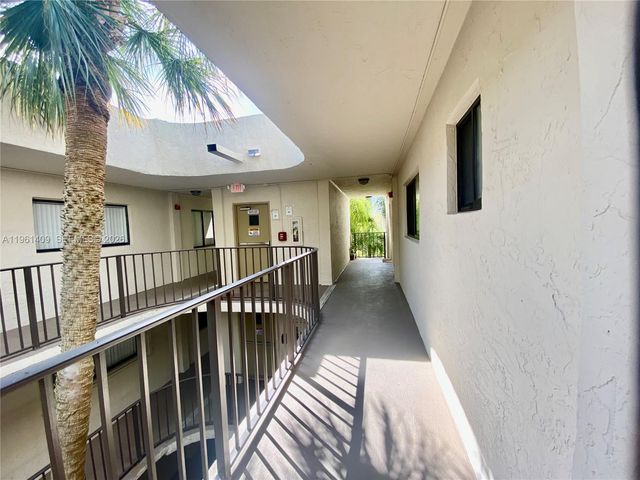 8035 SW 107th Ave 308, Miami, FL 33173